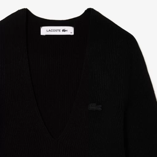 Lacoste Knitwear-Seamless Ribbed V Neck Sweater